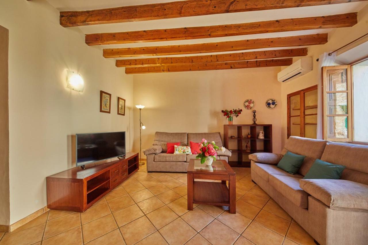Casa Fortuny In *
